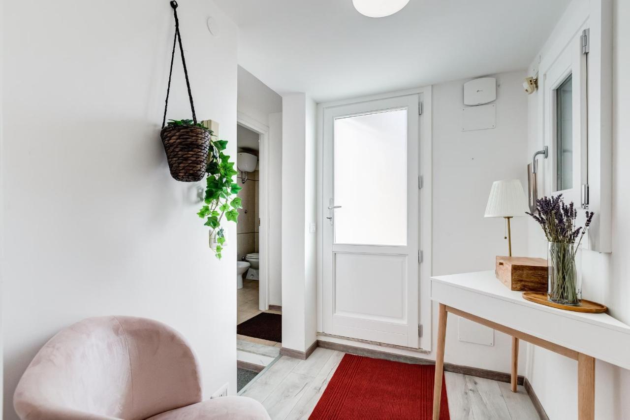 Jmartins Colosseo Suites Рим Экстерьер фото