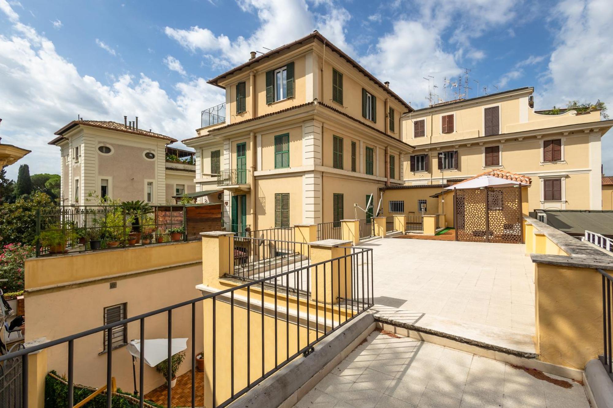 Jmartins Colosseo Suites Рим Экстерьер фото
