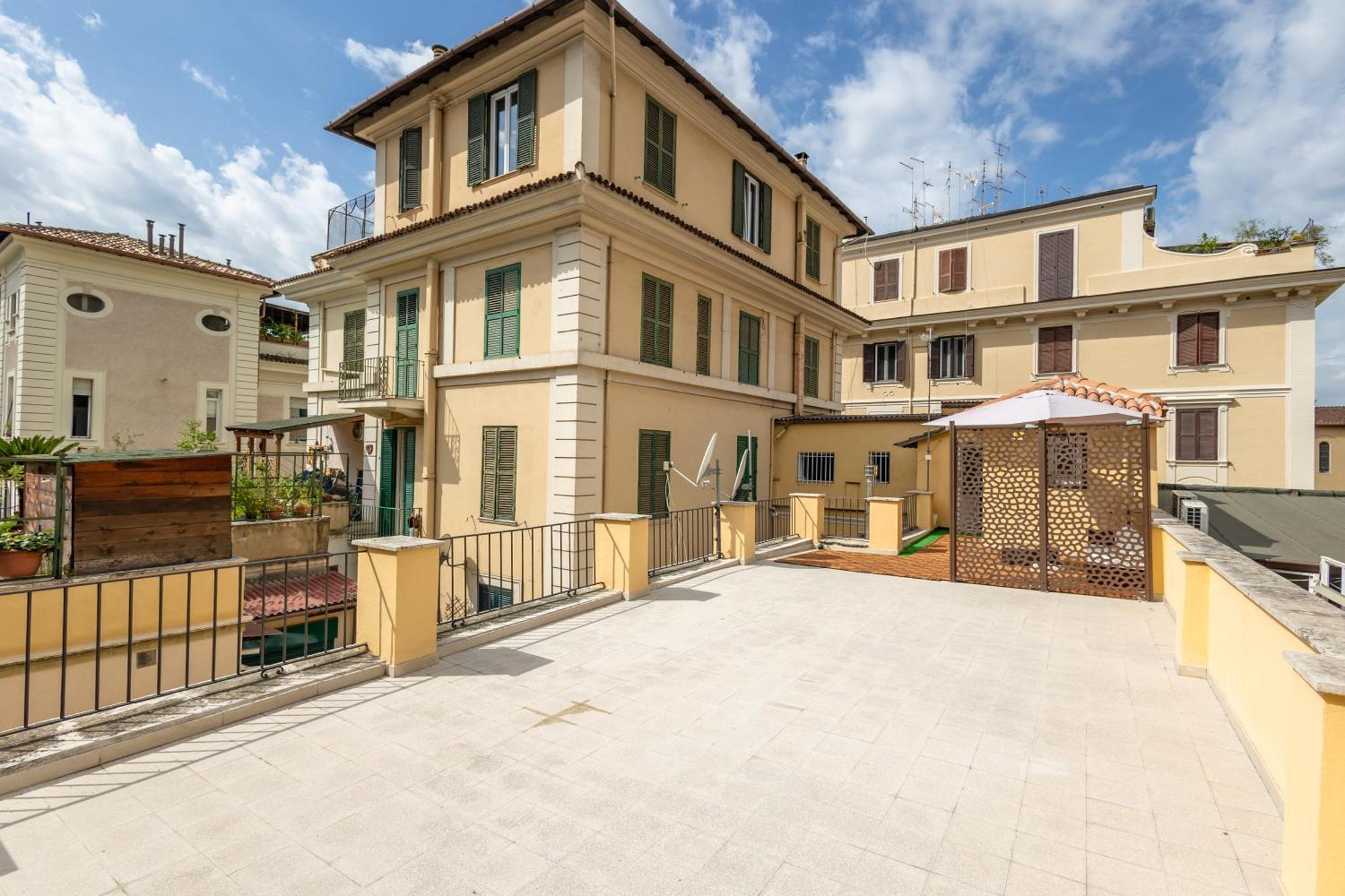 Jmartins Colosseo Suites Рим Экстерьер фото